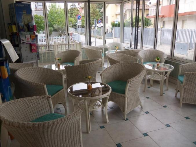 Hotel Silvia Viserbella di Rimini Εξωτερικό φωτογραφία