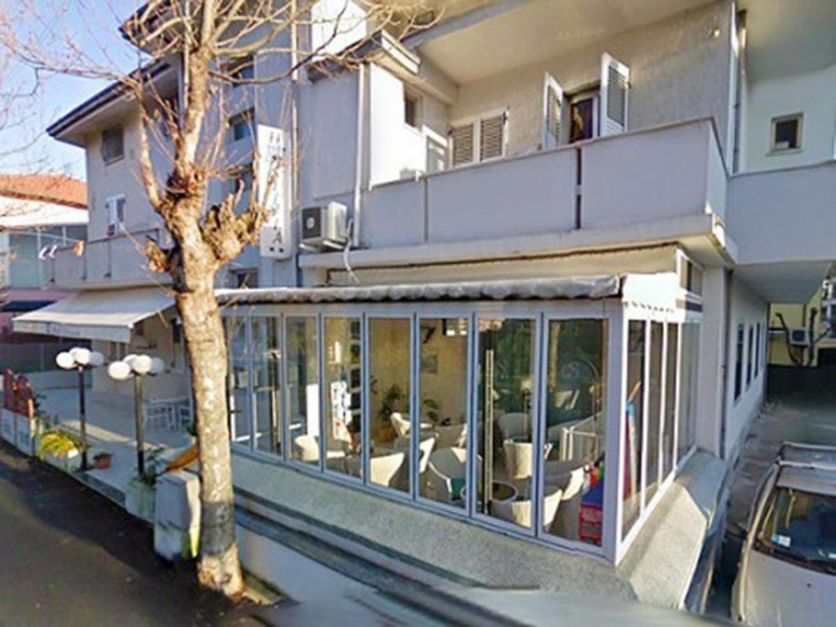 Hotel Silvia Viserbella di Rimini Εξωτερικό φωτογραφία